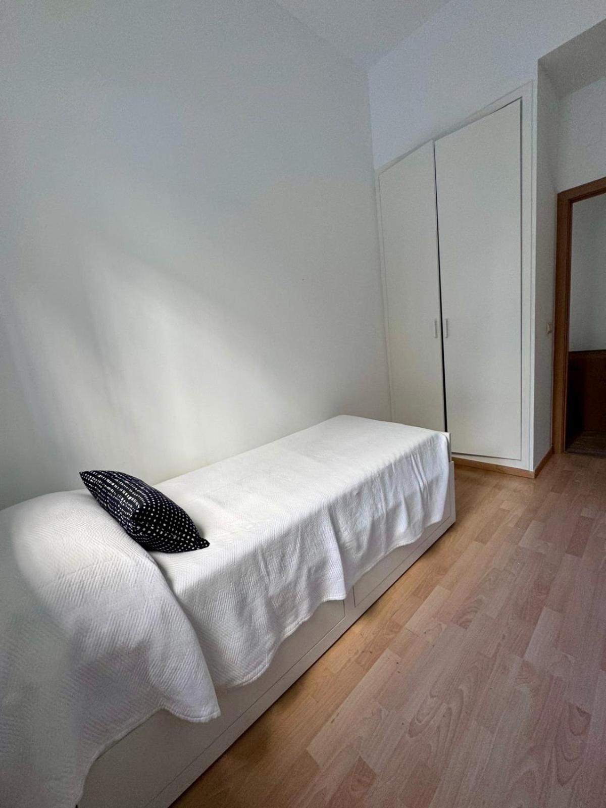 Pamis Apartament Sants, Barcelona Luaran gambar