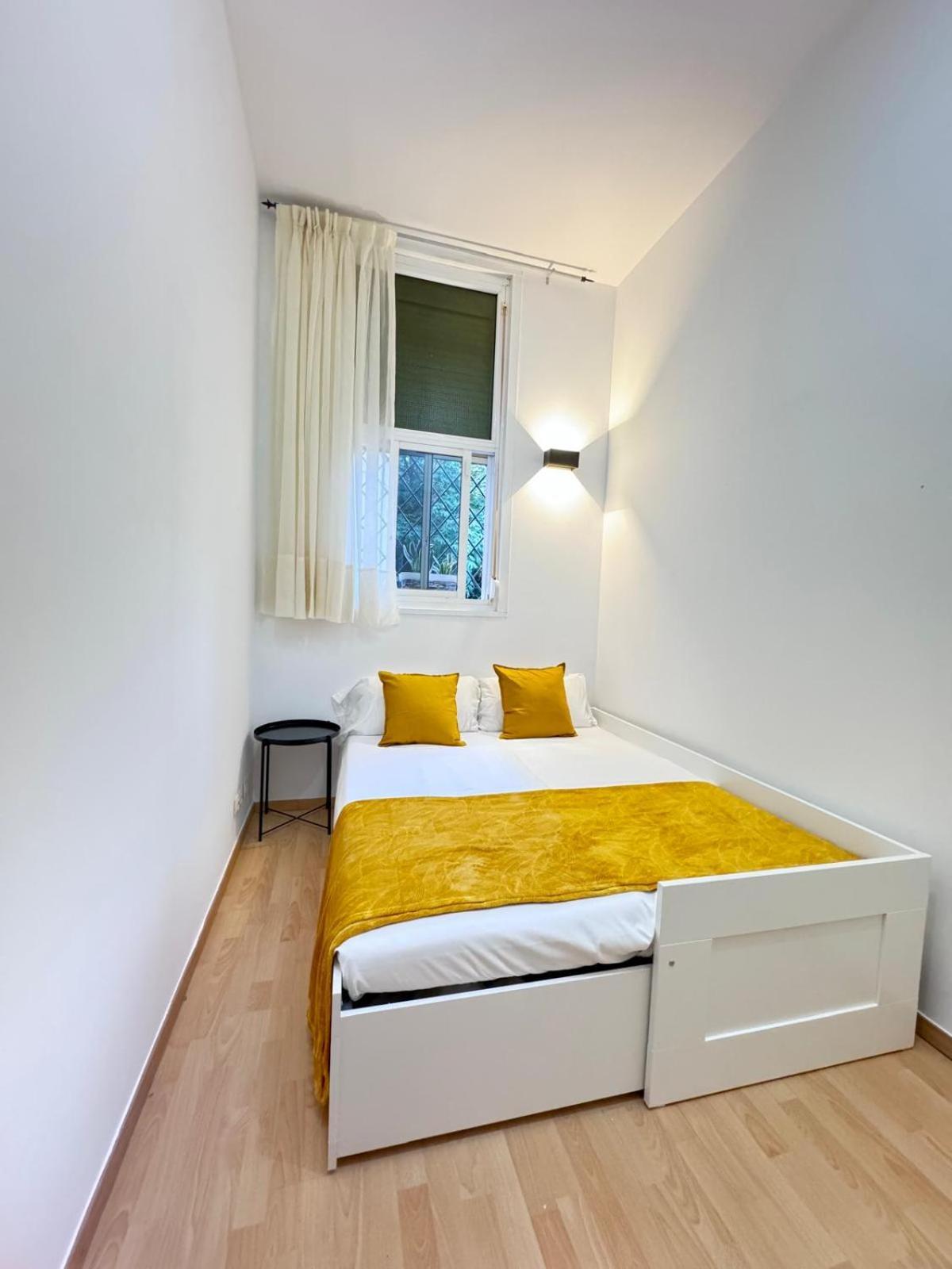 Pamis Apartament Sants, Barcelona Luaran gambar