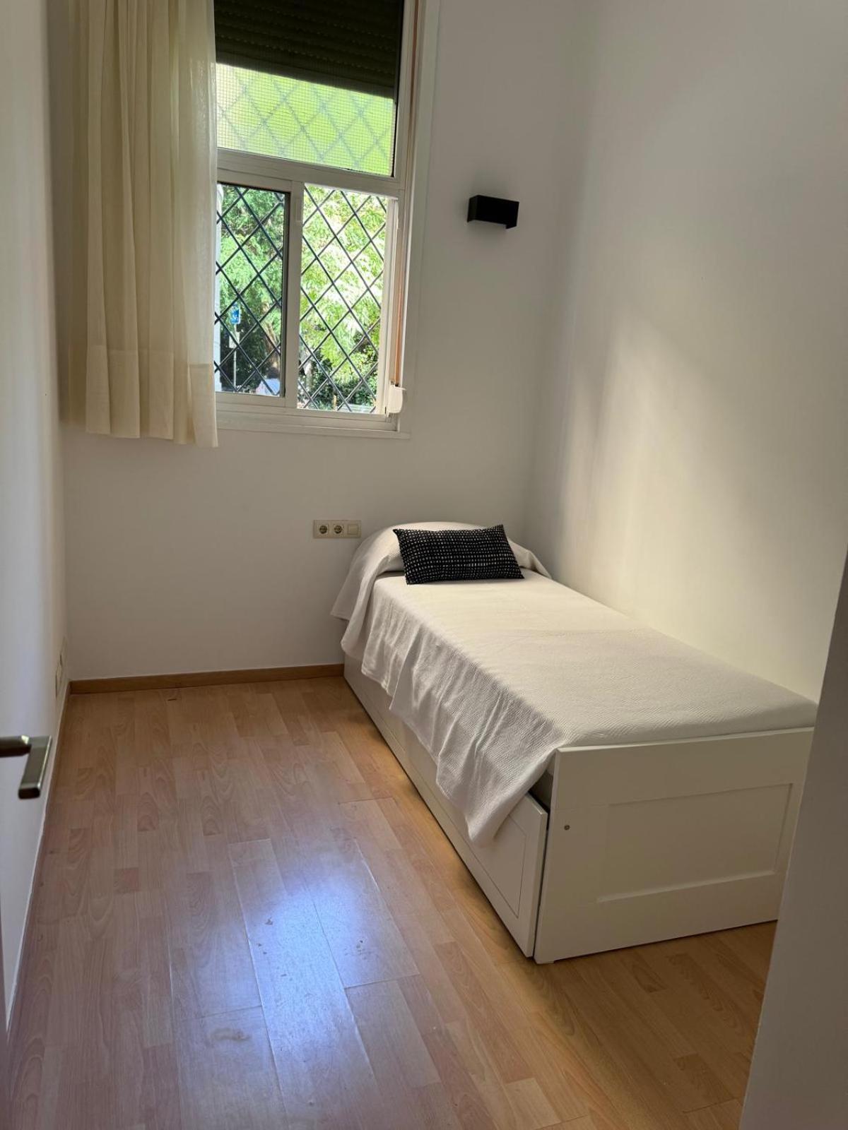 Pamis Apartament Sants, Barcelona Luaran gambar