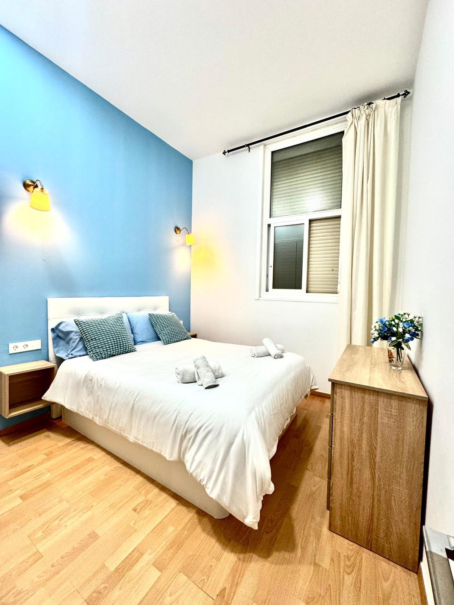 Pamis Apartament Sants, Barcelona Luaran gambar